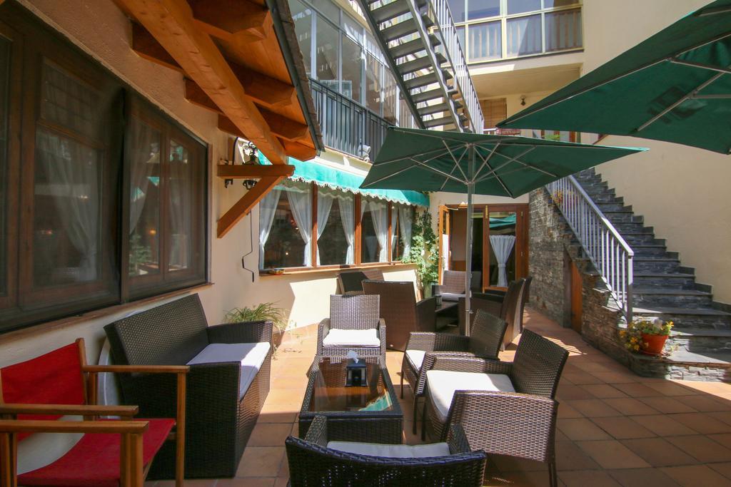 Roch Hotel Altrón Esterno foto